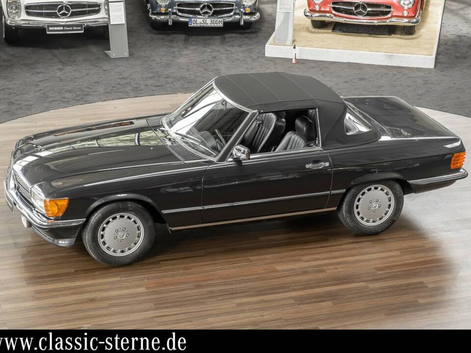 Image 10/15 of Mercedes-Benz 500 SL (1986)