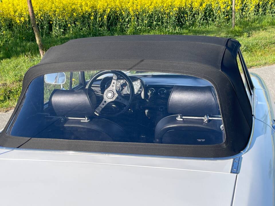 Bild 5/29 von Alfa Romeo Spider 1300 Junior (1971)