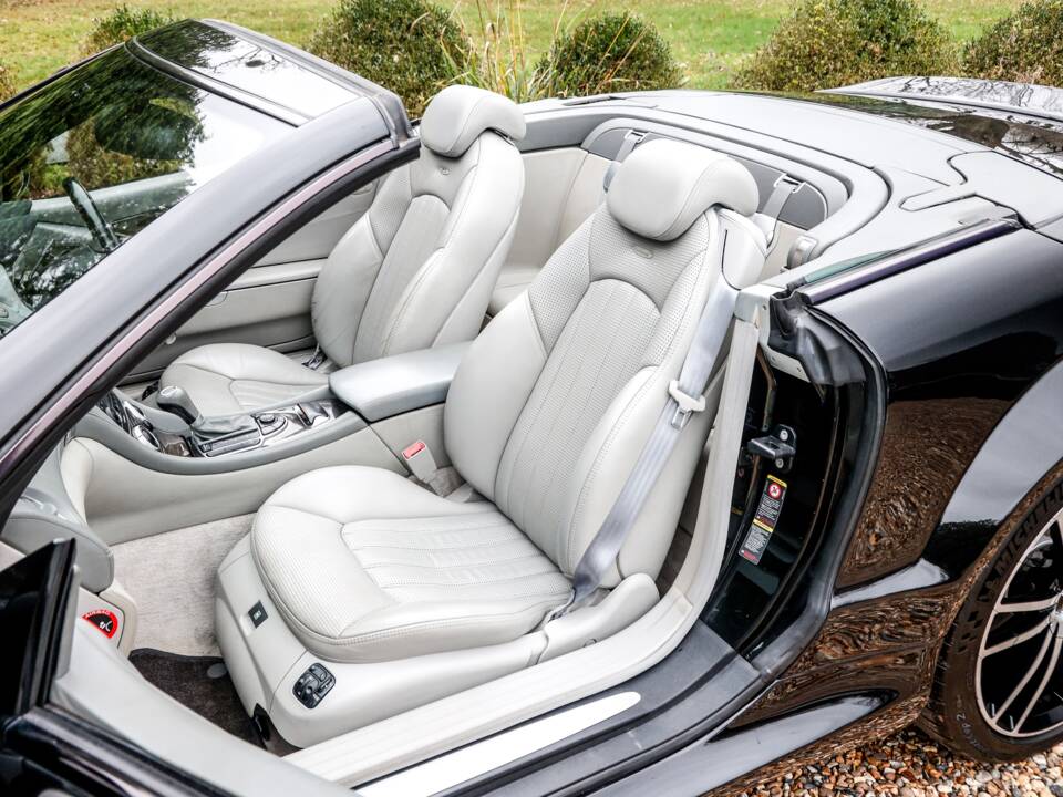 Immagine 32/46 di Mercedes-Benz SL 65 AMG (2005)