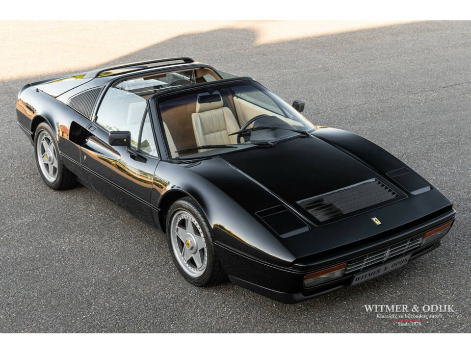 Image 14/41 de Ferrari 328 GTS (1989)