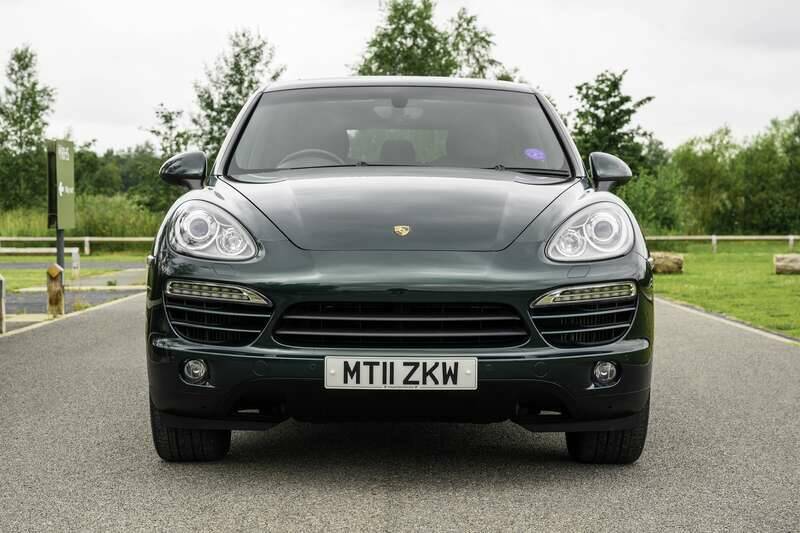 Bild 9/50 von Porsche Cayenne Diesel (2011)