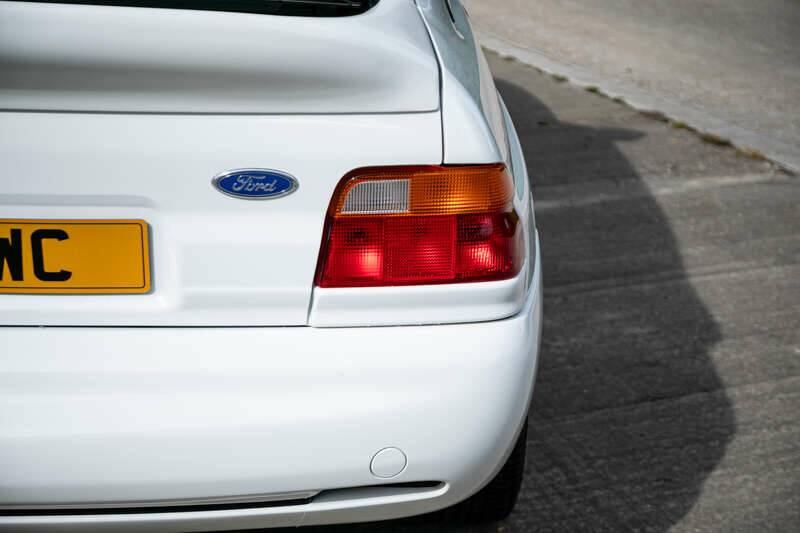 Bild 20/39 von Ford Escort RS Cosworth (1992)