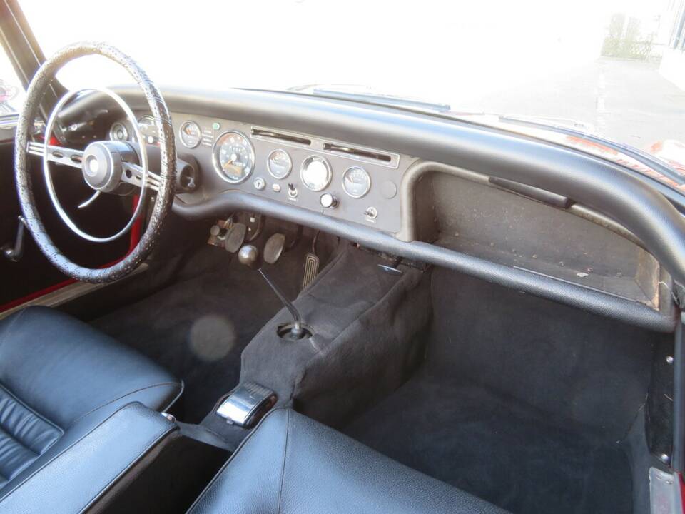 Afbeelding 13/21 van Sunbeam Alpine Mk IV (1965)