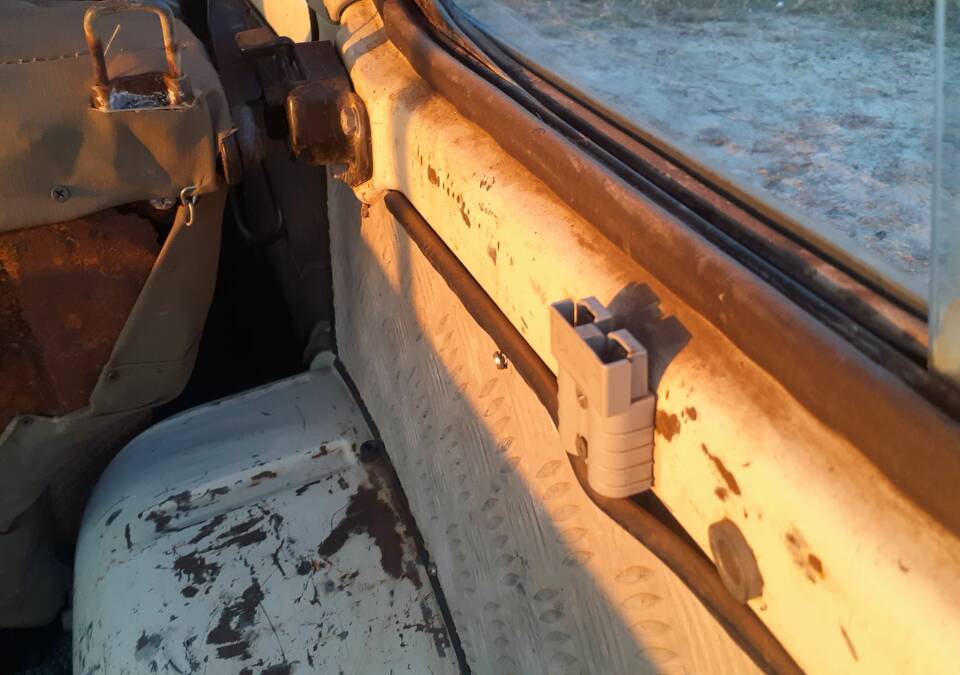 Image 54/61 of Toyota Land Cruiser FJ 62 (1989)