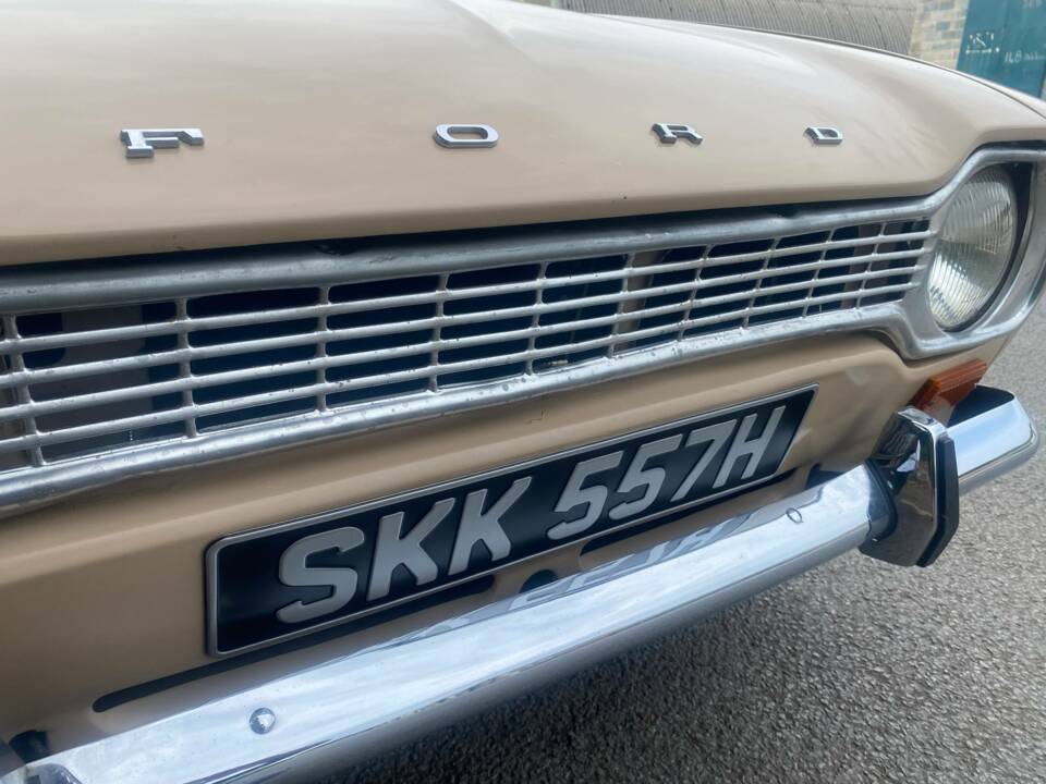 Afbeelding 29/98 van Ford Escort 940 DeLuxe (1970)