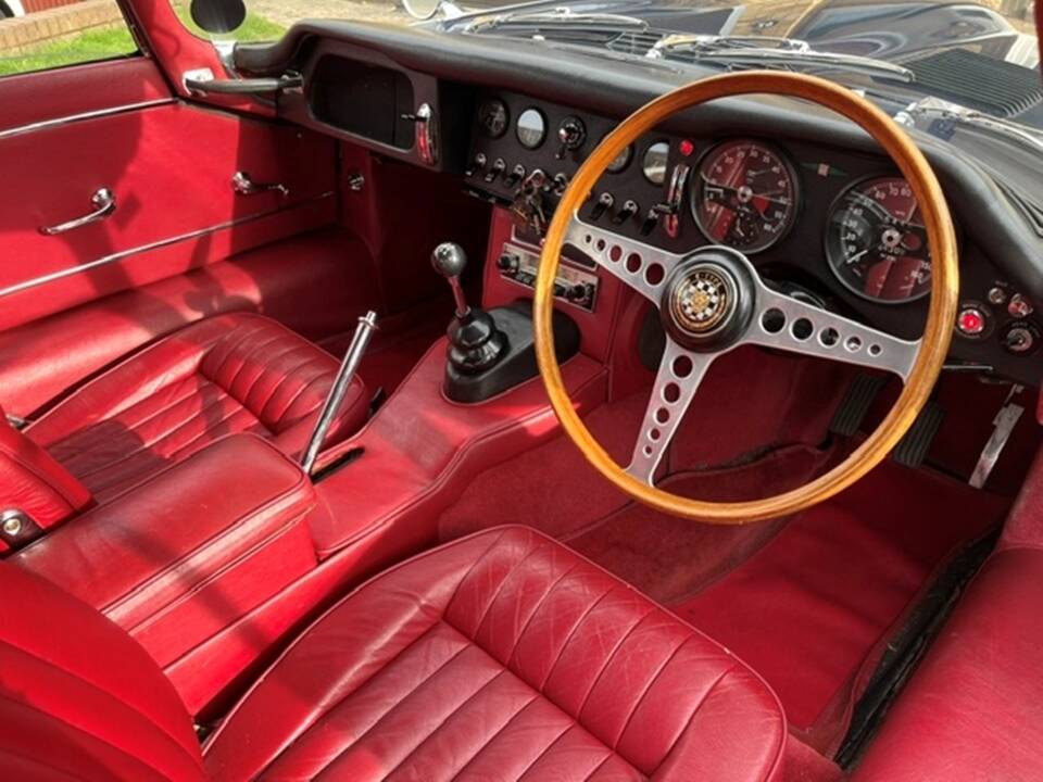 Immagine 21/52 di Jaguar Type E 4.2 (1965)