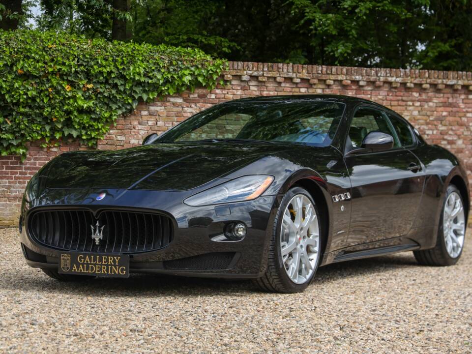 Image 1/50 of Maserati GranTurismo S (2008)