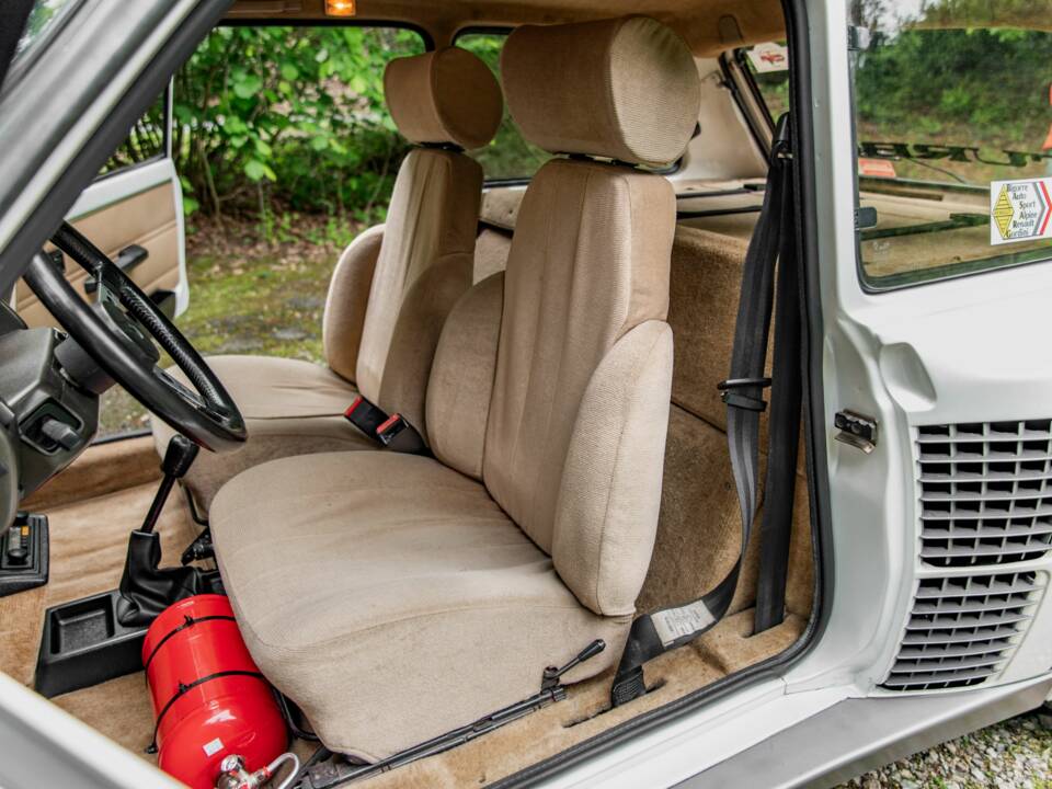 Image 23/49 of Renault R 5 Turbo 2 (1984)