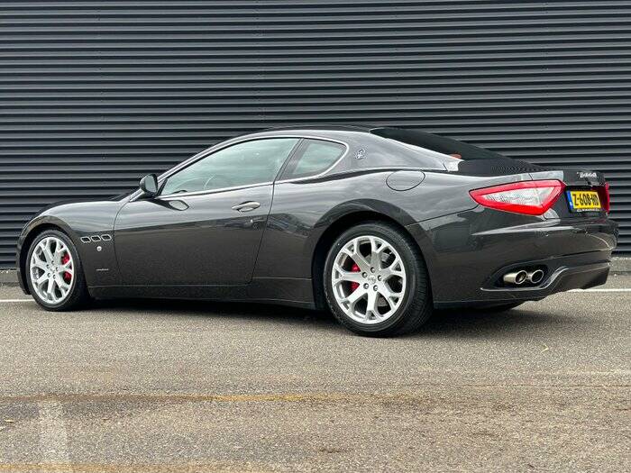 Afbeelding 2/7 van Maserati Gran Turismo (2008)