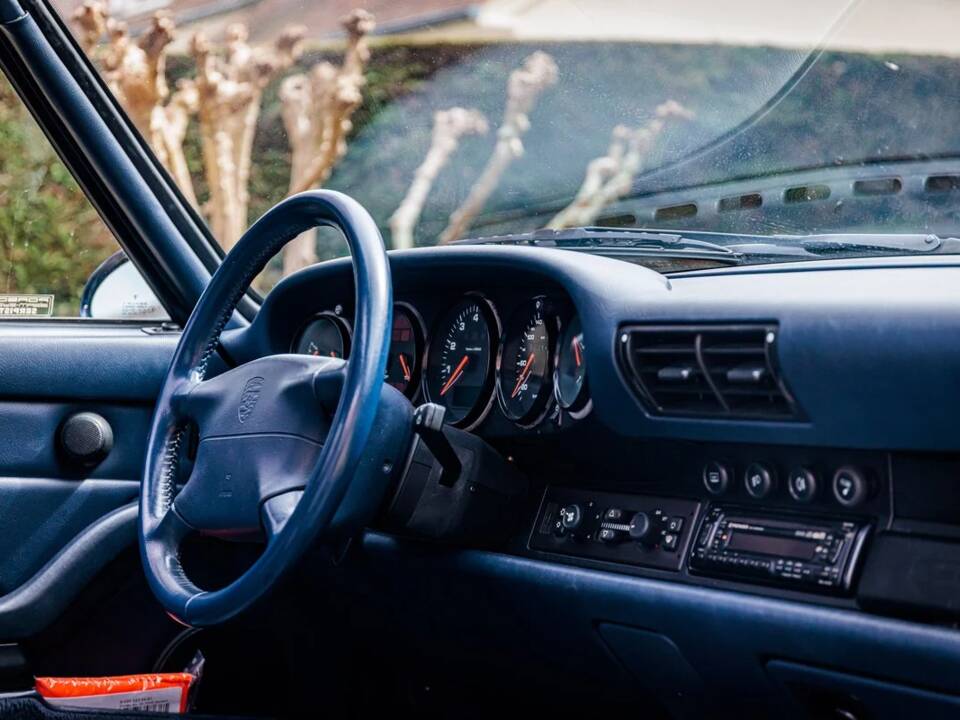 Immagine 9/16 di Porsche 911 Carrera (1994)