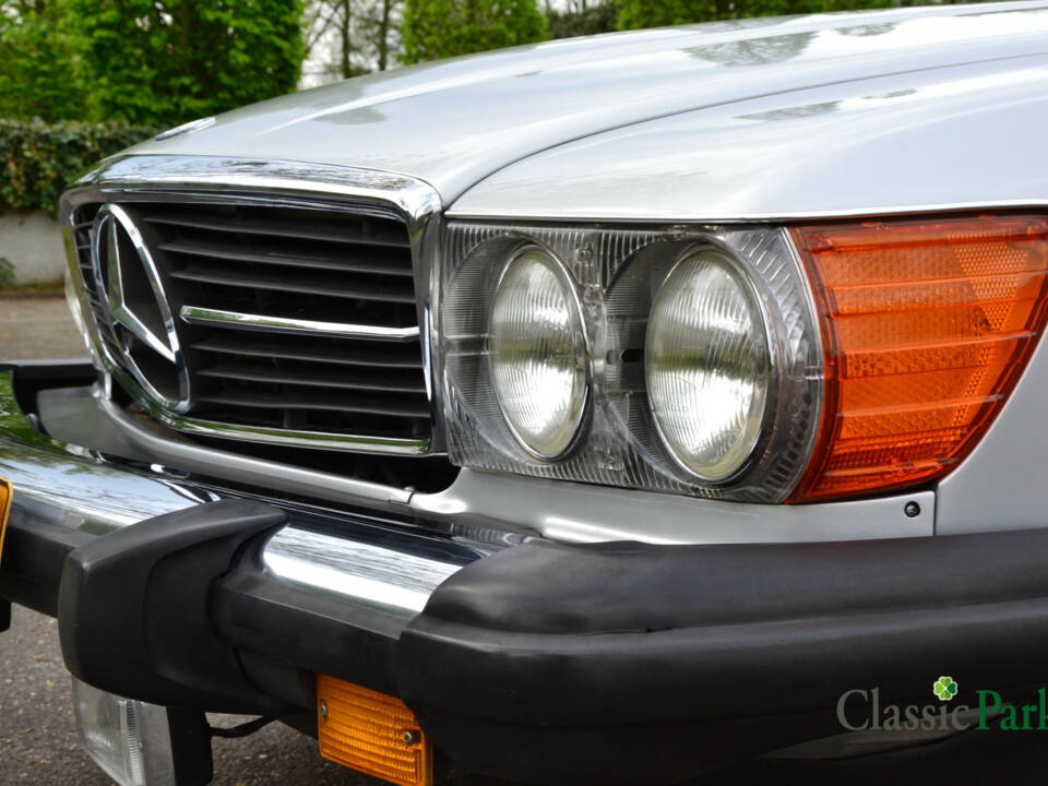 Image 45/50 of Mercedes-Benz 380 SL (1983)