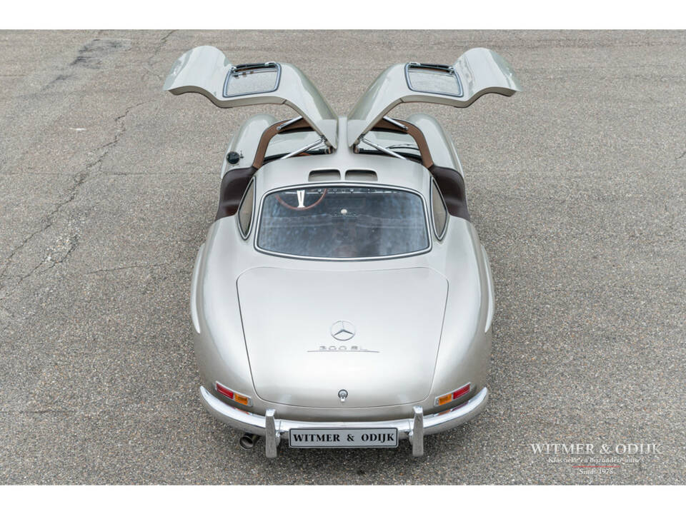 Afbeelding 10/45 van Mercedes-Benz 300 SL &quot;Gullwing&quot; (1989)