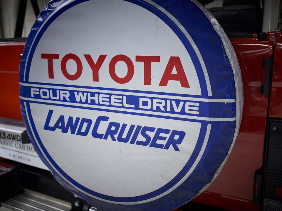 Afbeelding 33/100 van Toyota Land Cruiser LJ77 (1991)