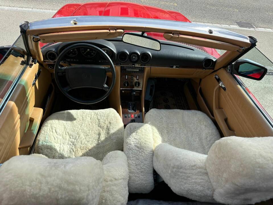 Image 13/20 of Mercedes-Benz 300 SL (1987)