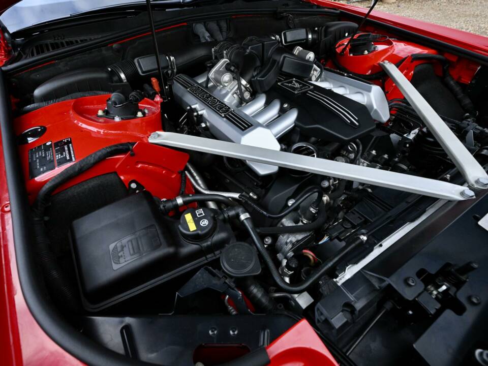 Image 25/50 of Rolls-Royce Phantom VII (2016)