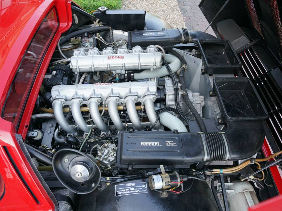 Bild 4/50 von Ferrari 512 BBi (1983)