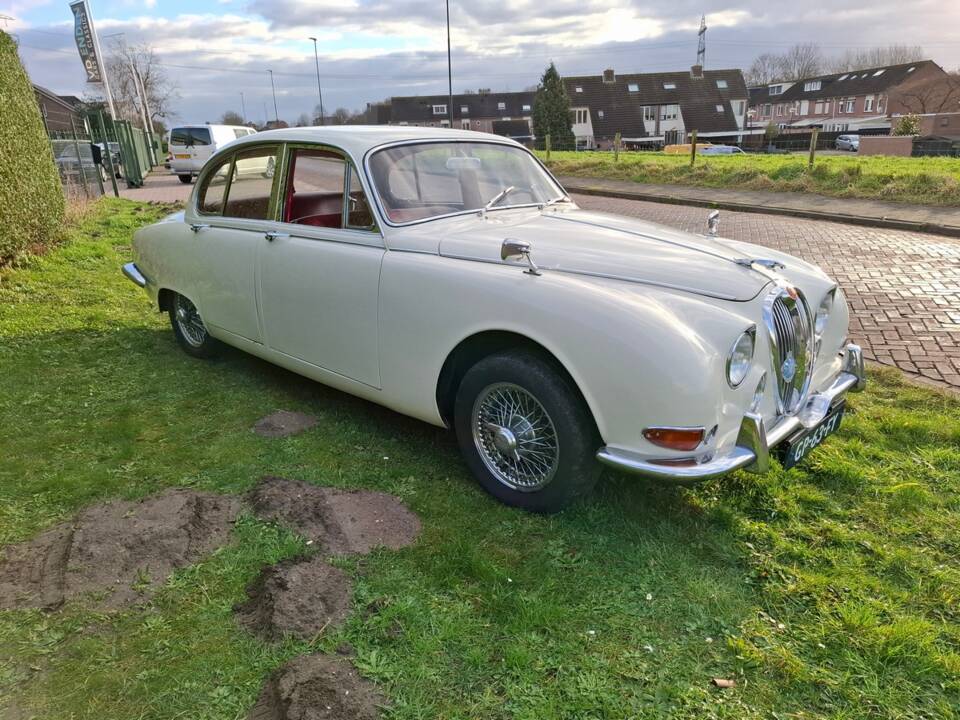 Image 57/68 de Jaguar Type S 3.4 (1964)