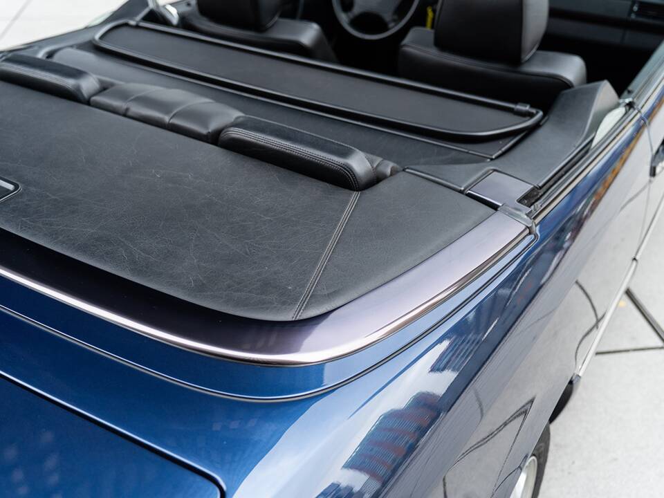 Image 19/45 of Mercedes-Benz E 220 (1995)