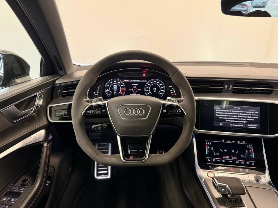 Image 16/28 de Audi RS6 Avant (2019)