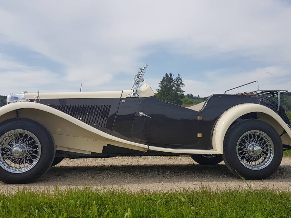 Image 2/52 of MG TD (1953)