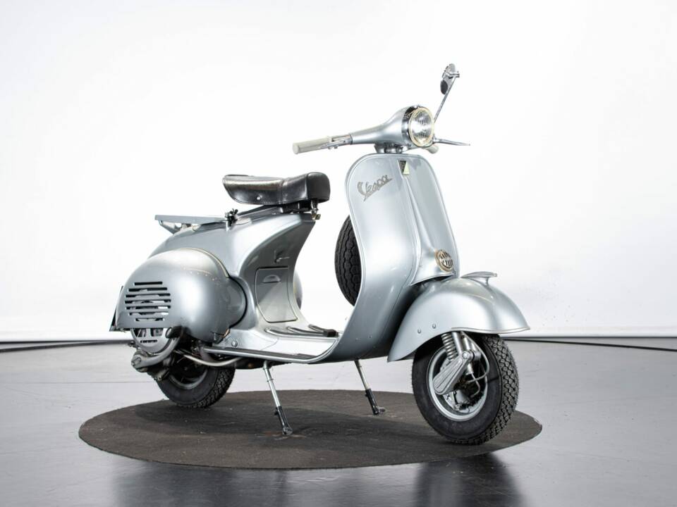 Image 6/45 of Piaggio Vespa 150 (1958)
