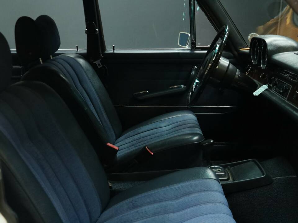 Bild 28/50 von Mercedes-Benz 280 SE (1970)
