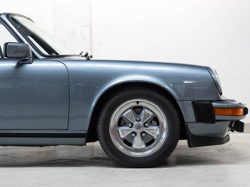 Imagen 24/32 de Porsche 911 SC 3.0 (1983)