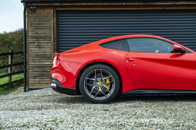 Bild 35/50 von Ferrari F12berlinetta (2013)