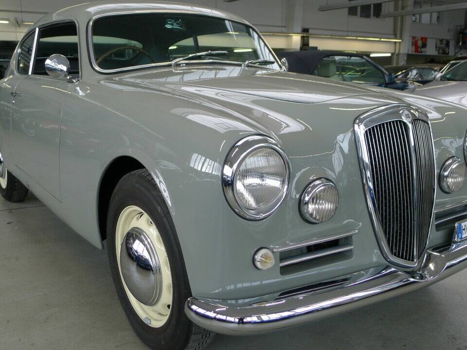 Image 1/50 of Lancia Aurelia B20 GT 2500 (1900)