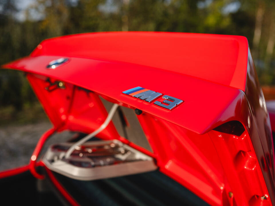Image 33/50 of BMW M3 (1987)
