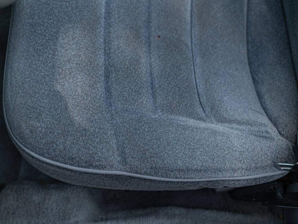 Image 43/50 of Ford Mustang (1994)