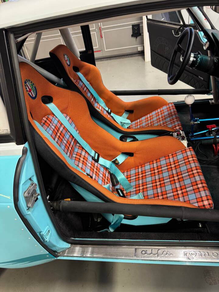 Bild 21/100 von Alfa Romeo 1750 GT Veloce (1968)