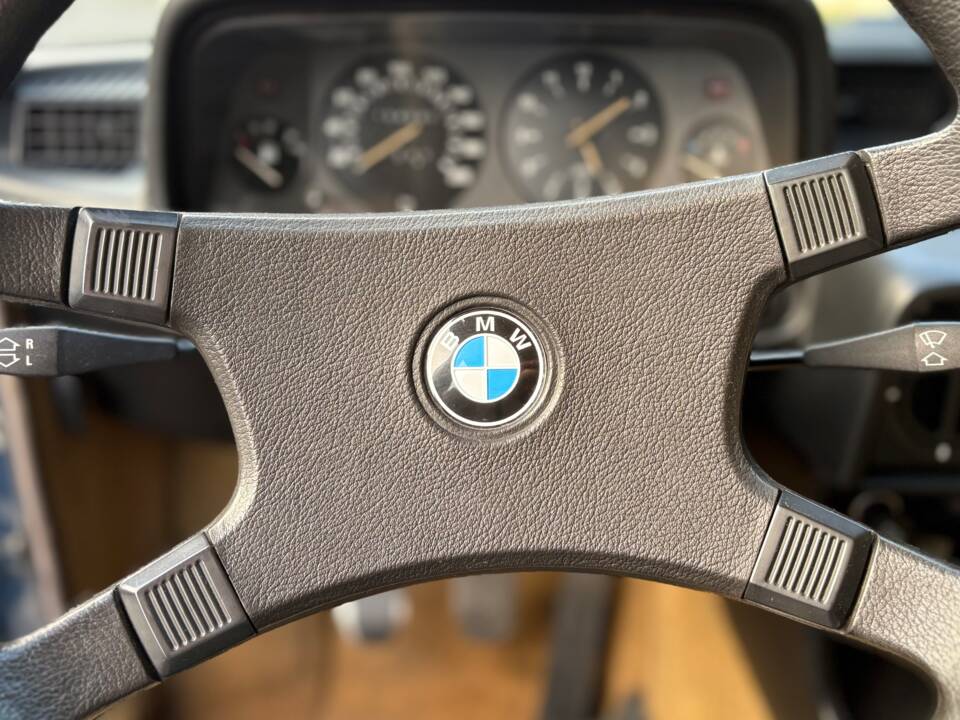 Bild 11/30 von BMW 518 (1980)