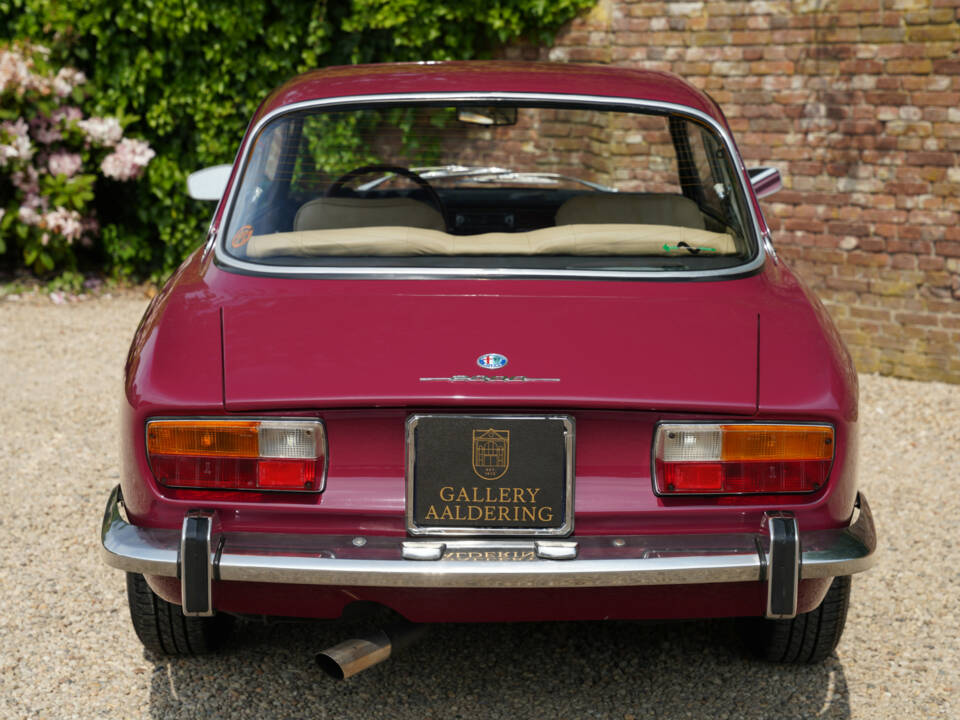 Afbeelding 6/50 van Alfa Romeo 2000 GTV (1971)