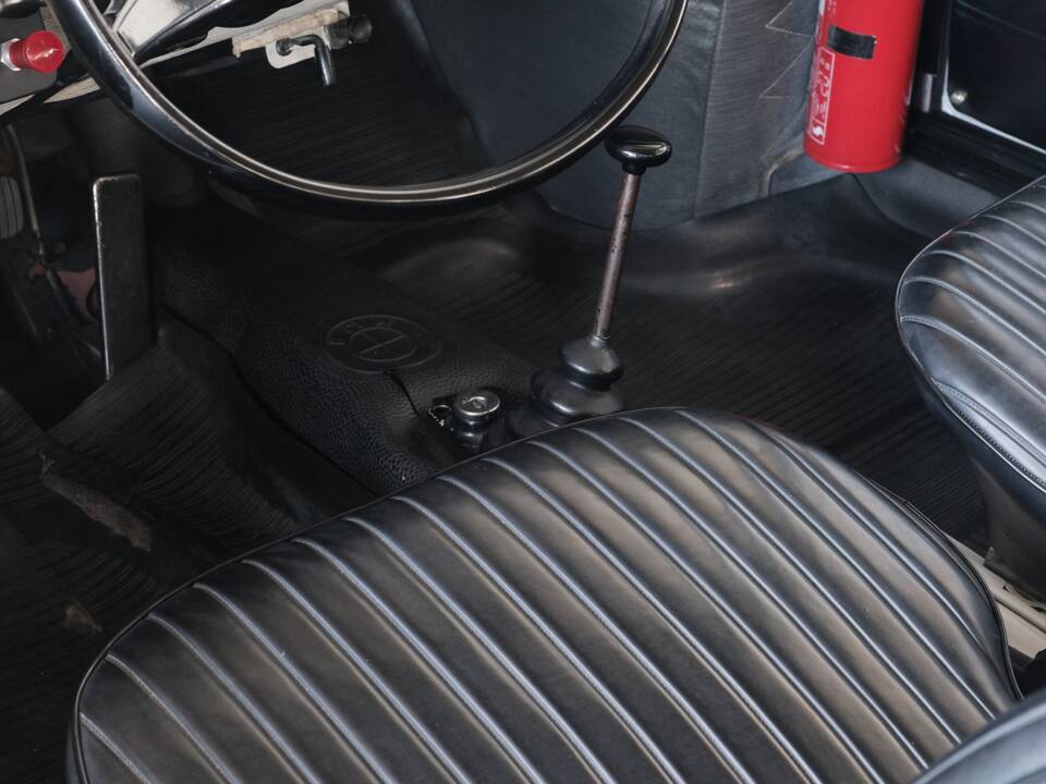 Image 24/50 of BMW 700 LS Luxus (1965)