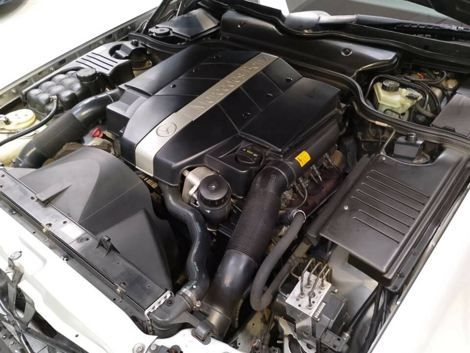 Imagen 36/46 de Mercedes-Benz SL 280 (1999)