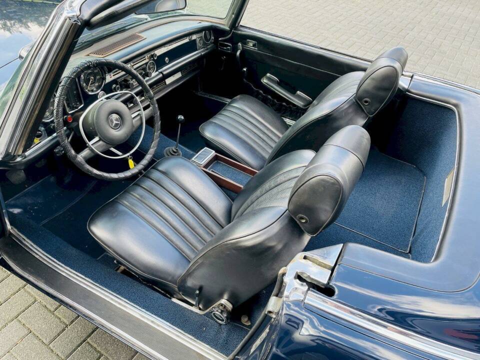 Bild 23/35 von Mercedes-Benz 280 SL (1970)