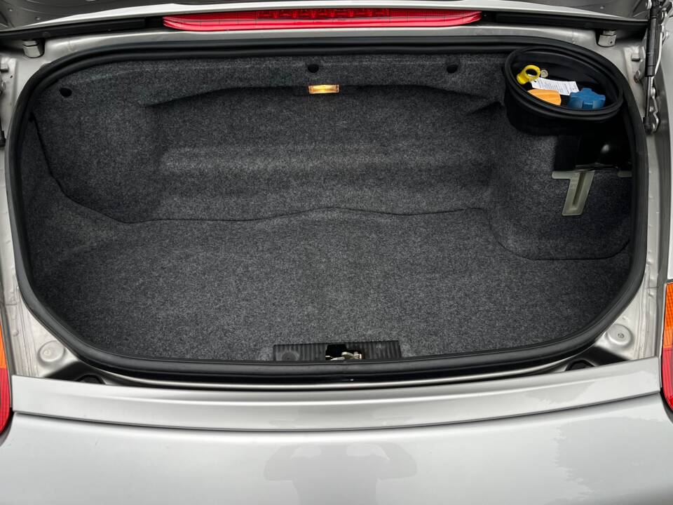 Image 31/49 of Porsche Boxster (1998)