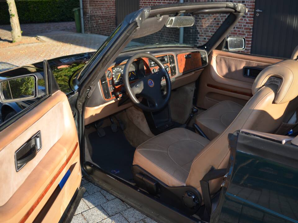 Image 11/12 of Saab 900 S (1992)