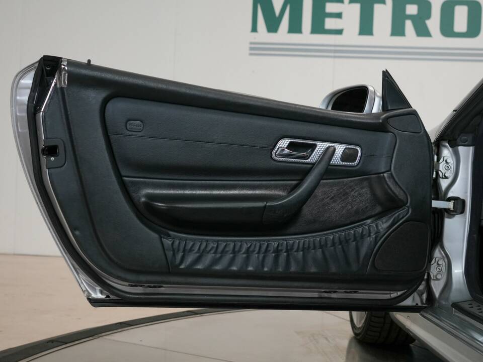 Image 5/50 of Mercedes-Benz SLK 230 Kompressor (2001)