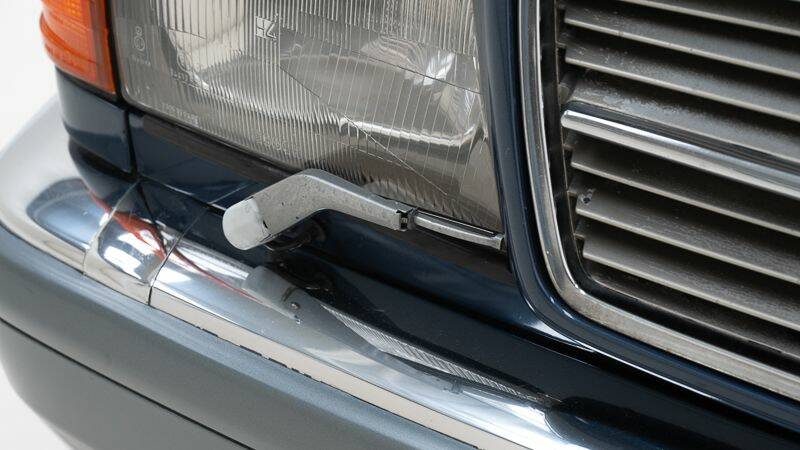 Image 14/15 of Mercedes-Benz 500 SEC (1987)