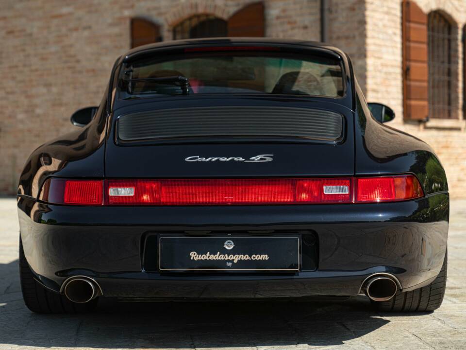 Immagine 9/50 di Porsche 911 Carrera 4S (1996)