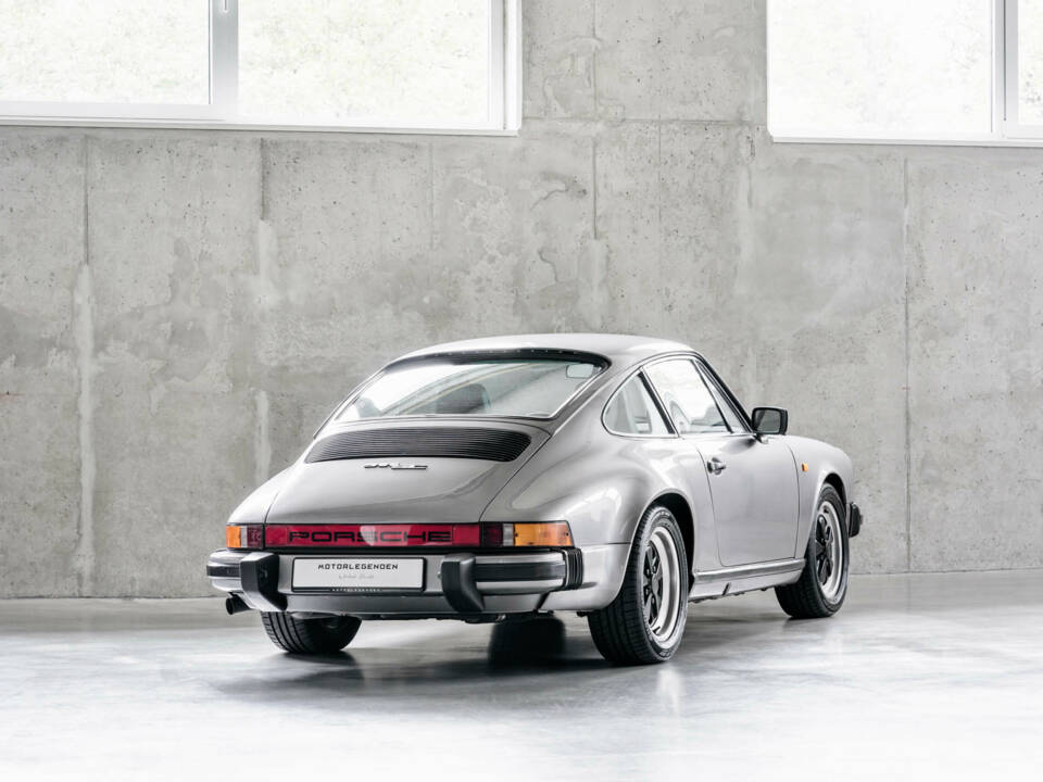 Bild 7/9 von Porsche 911 SC 3.0 &quot;50 Jahre Porsche&quot; (1981)