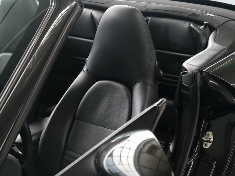 Bild 38/50 von Porsche 911 Carrera (1998)