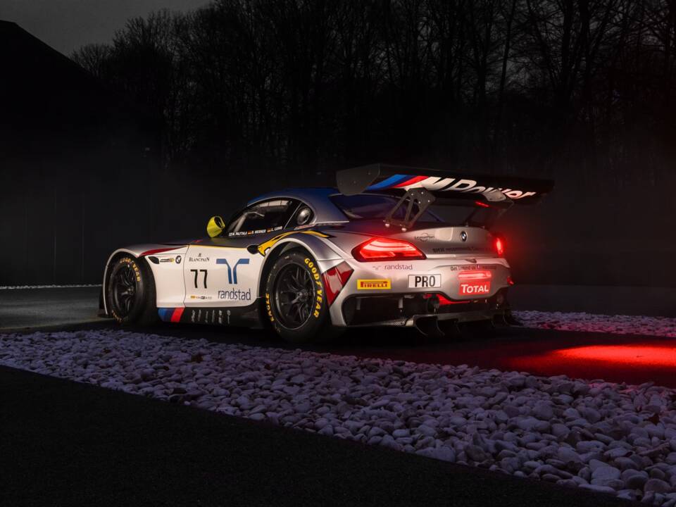 Image 11/15 of BMW Z4 GT3 (2012)