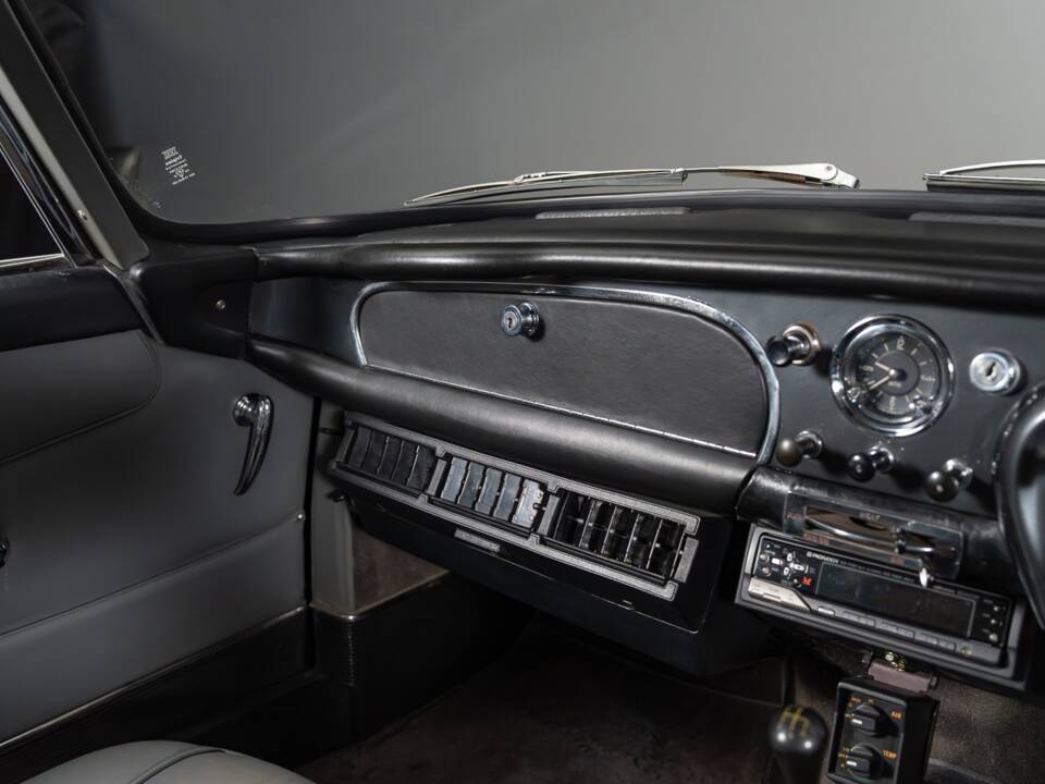 Bild 31/36 von Aston Martin DB 4 Vantage (1963)