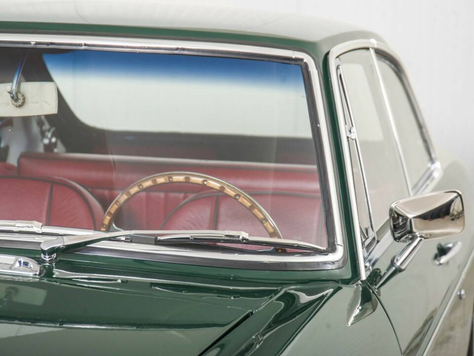 Image 26/50 de MG MGB GT (1966)