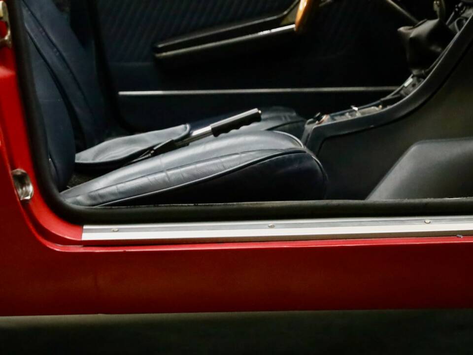 Image 9/50 of Alfa Romeo 2000 Spider Veloce (1982)