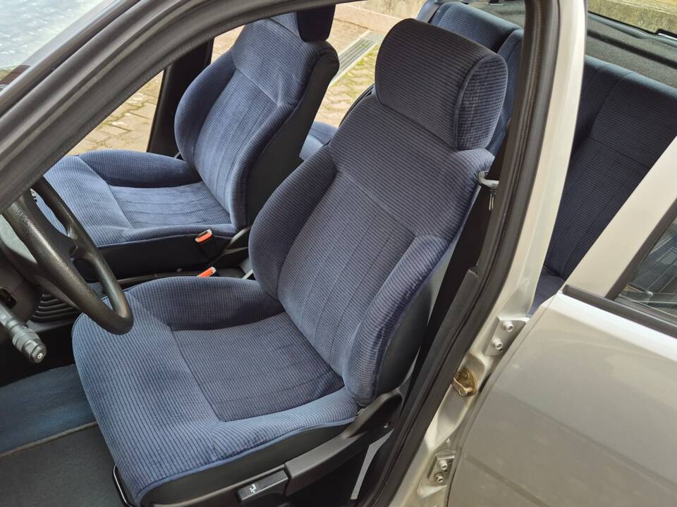 Immagine 75/193 di FIAT Tipo 1.4 DGT (1989)