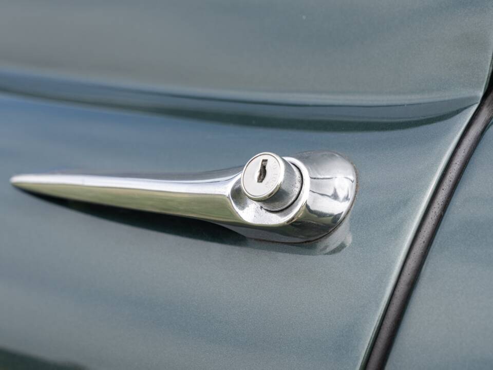 Afbeelding 20/26 van Jaguar E-Type 4.2 (1964)